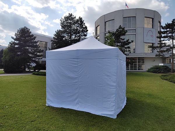 Stan 3x3m s bočnicemi